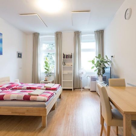 Vienna Smile Apartment Schoenbrunn ภายนอก รูปภาพ