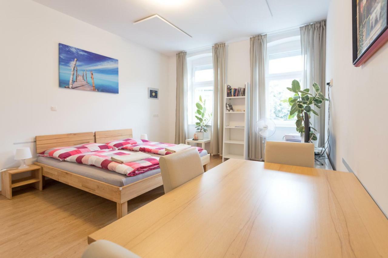 Vienna Smile Apartment Schoenbrunn ภายนอก รูปภาพ